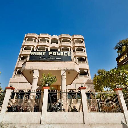 Capital O Amit Palace Μπιλβάρα Εξωτερικό φωτογραφία